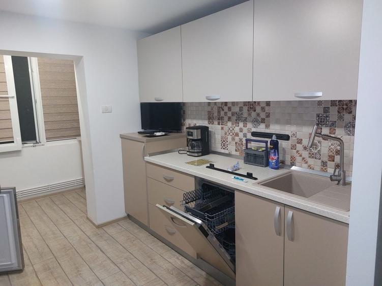 Apartament cu 2 camere decomandat în Anda