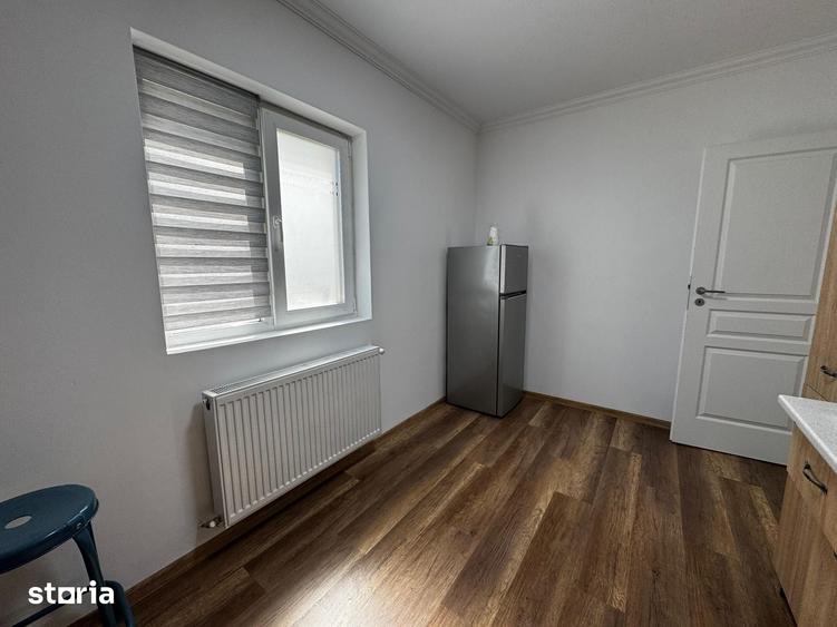 Casă cu 4 camere cu Teren 300 Mp în Bârnova