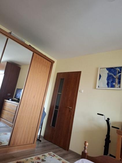 Apartament cu 2 camere decomandat în Zăvoi