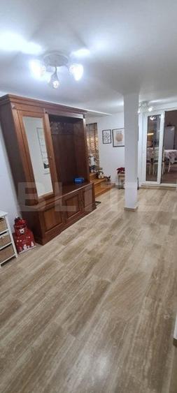 Casă individuală cu 7 camere cu Garaj în Fieni