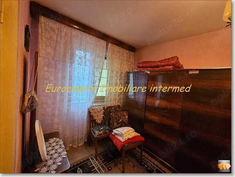 Apartament 3 camere de vanzare zona KM 4-5 - 3