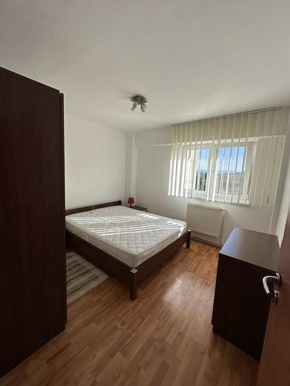Apartament cu 2 camere decomandat în Exterior Vest