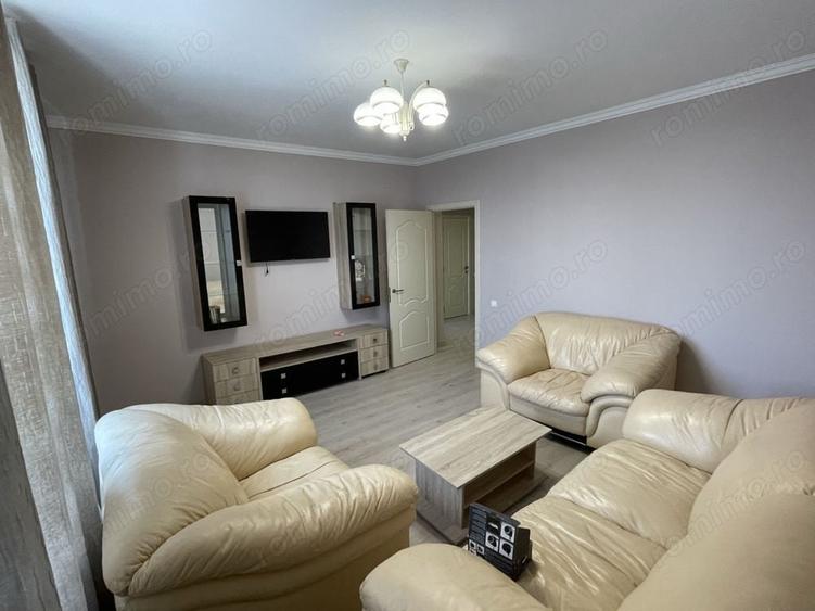 Apartament cu 2 camere decomandat în Politehnica