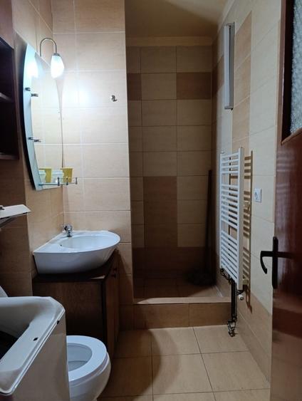 Apartament cu 2 camere decomandat în Exterior Vest