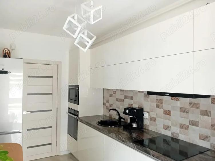 Apartament cu 2 camere decomandat în Central