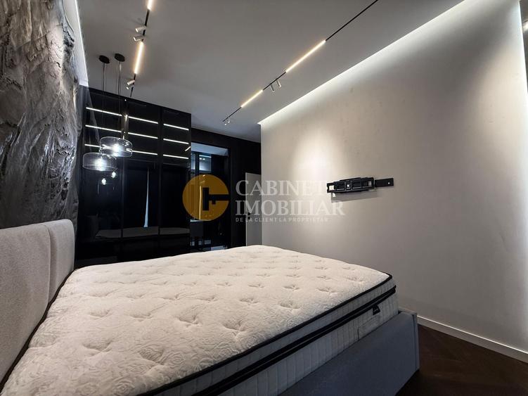 Penthouse cu 3 camere decomandat, mobilat în Tătărași