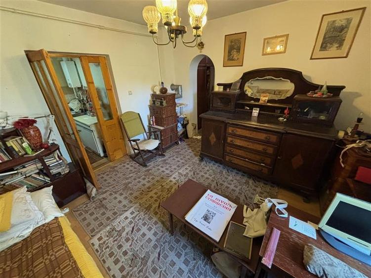 Casă cu 1 camere cu Teren 104 Mp în Unirii