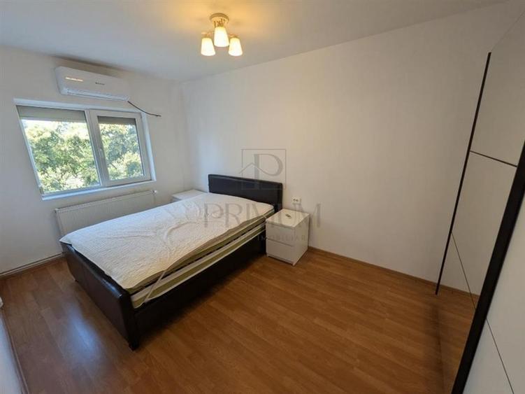 Apartament cu 3 camere semidecomandat, mobilat în Freidorf