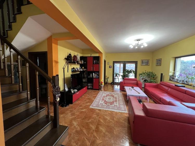 Casă individuală cu 4 camere cu Piscina în Găgeni