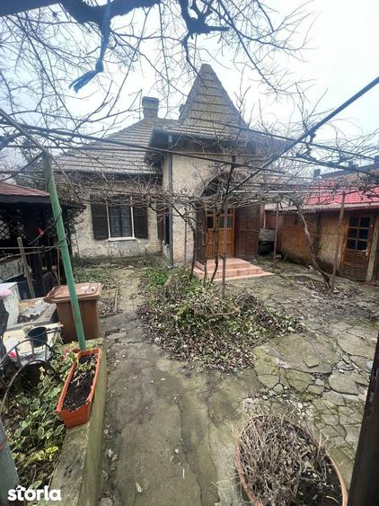 Casă cu 3 camere cu Teren 250 Mp în Sud