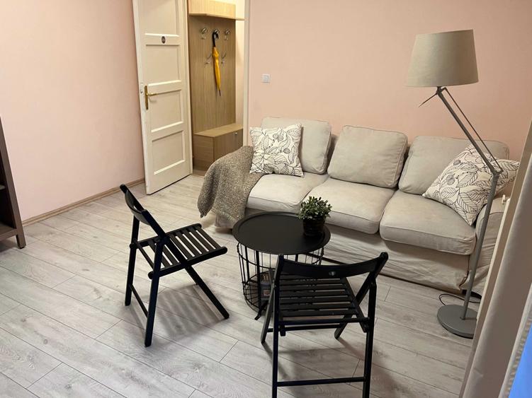 Apartament cu 2 camere în Romană