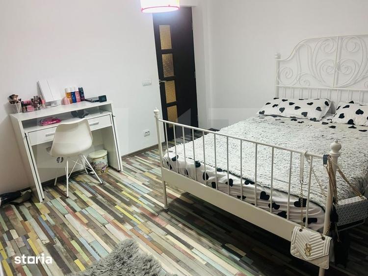 Casă cu 6 camere cu Teren 1000 Mp în Mereni