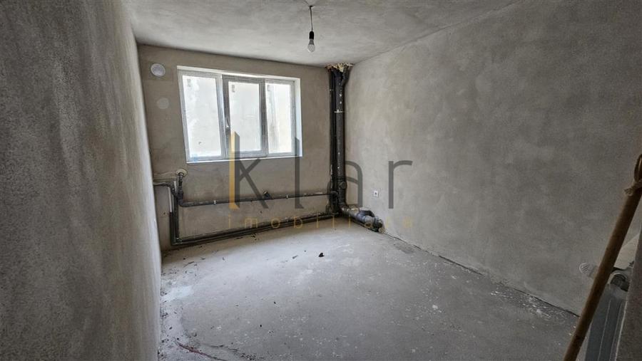 Casă individuală cu 6 camere cu Garaj în Iris