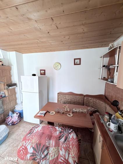 Casă cu 2 camere cu Teren 2285 Mp în Mihai Eminescu