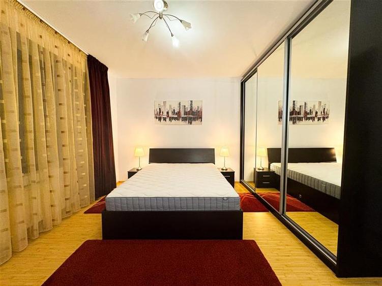 Apartament cu 4 camere semidecomandat în Floreasca