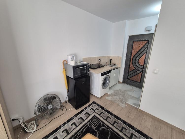 Garsonieră decomandată în Complex Studențesc
