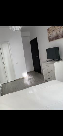 Apartament cu 2 camere decomandat, mobilat în Berceni