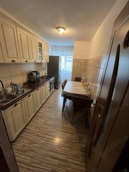 Apartament cu 3 camere decomandat în Ultracentral