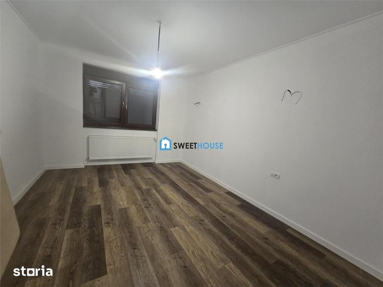 Casă cu 5 camere cu Teren 1011 Mp în Voila