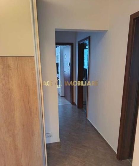 Apartament cu 3 camere decomandat, mobilat în Apărătorii Patriei