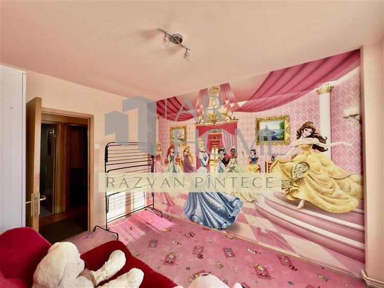 Apartament cu 4 camere decomandat în Cantacuzino