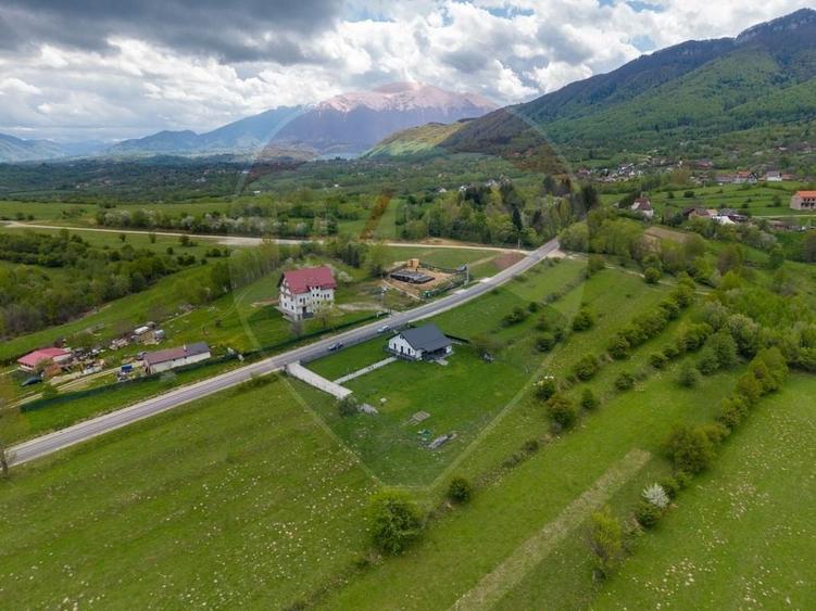 Teren Construcții intravilan de 1100 mp, în Bran