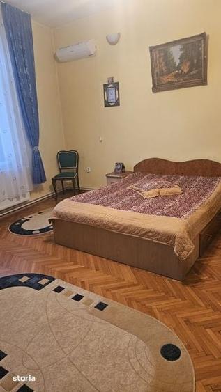 Vand apartament 2 camere ,zona Unirii . - 1