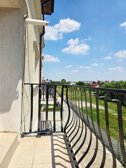 Apartament cu 3 camere semidecomandat în Ultracentral