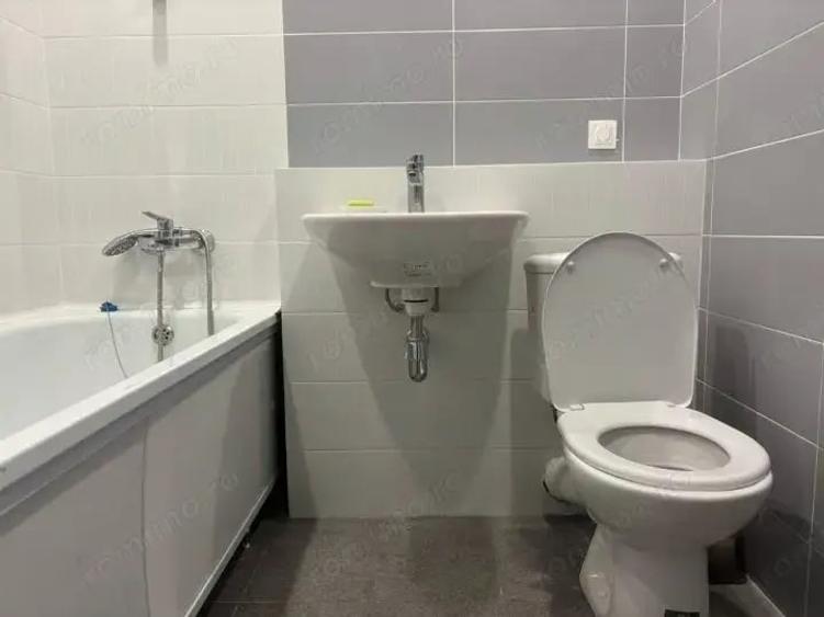 Apartament cu 2 camere decomandat în 13 Septembrie