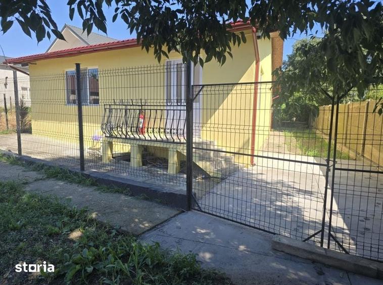 Casă cu 3 camere cu Teren 300 Mp în Tuzla