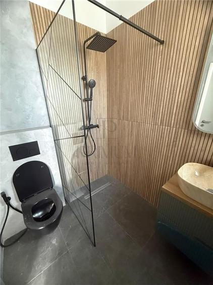Duplex cu 5 camere cu Canalizare în Moșnița Nouă