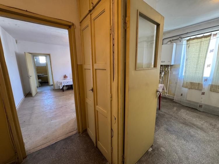 Apartament cu 2 camere semidecomandat în Zahana