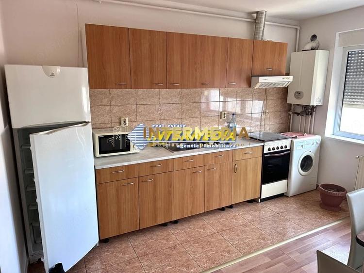 Apartament cu 2 camere decomandat în Cetate