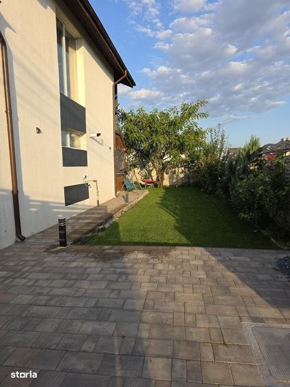 Casă cu 4 camere în Berceni