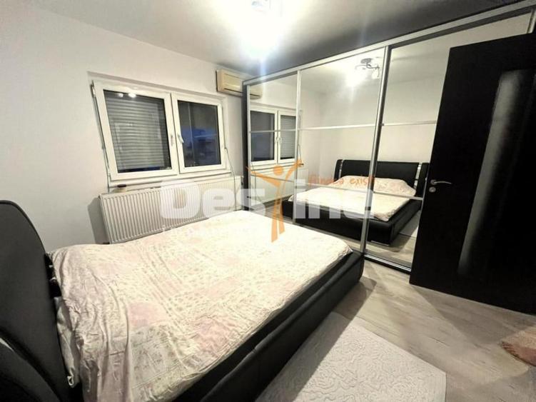 Apartament cu 3 camere decomandat în Inel I