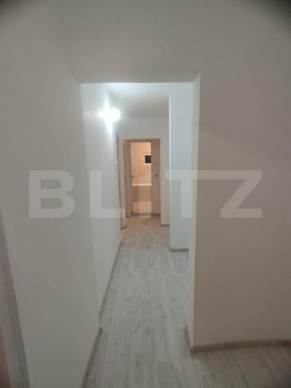 Apartament cu 3 camere decomandat în Tomești