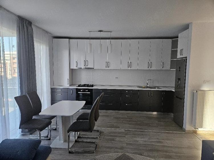 Apartament cu 2 camere decomandat în Torontalului