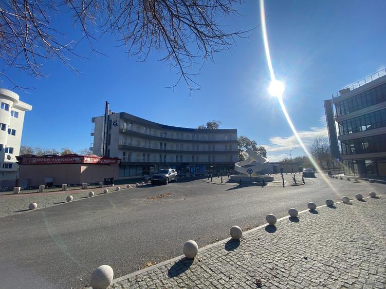 Spațiu comercial, de 2,470 mp, în Eforie Nord