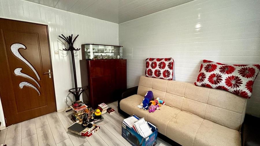 Apartament cu 3 camere decomandat, mobilat în Mihai Bravu