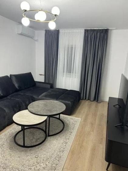 Apartament cu 2 camere decomandat în Aviației