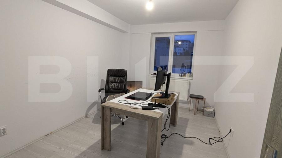 Apartament cu 3 camere decomandat, mobilat în Valea Lupului
