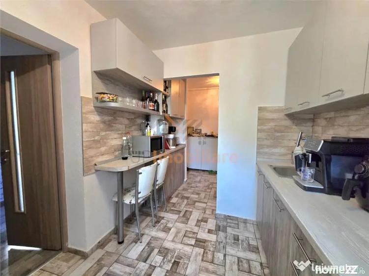 Apartament cu 4 camere decomandat în Rogerius