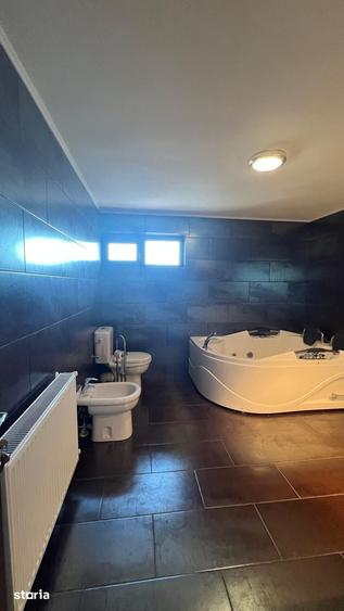 Casă cu 5 camere cu Teren 451 Mp în Pod