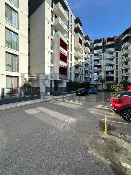 Apartament cu 3 camere decomandat, mobilat în Take Ionescu