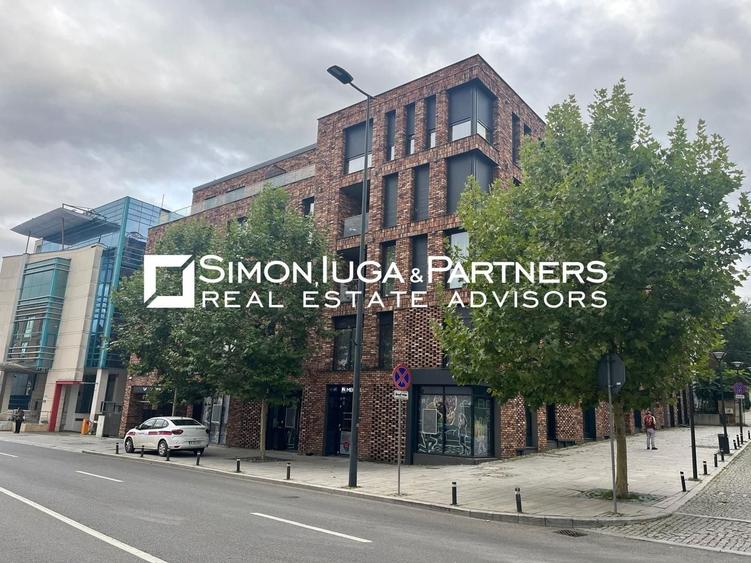 Spațiu comercial, de 460 mp, în Ultracentral