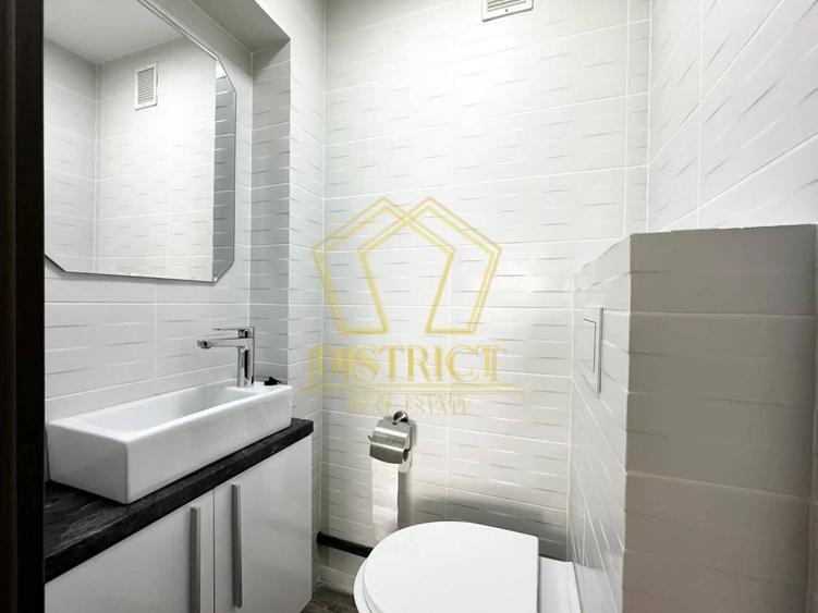 Apartament cu 3 camere decomandat în Complex Studențesc