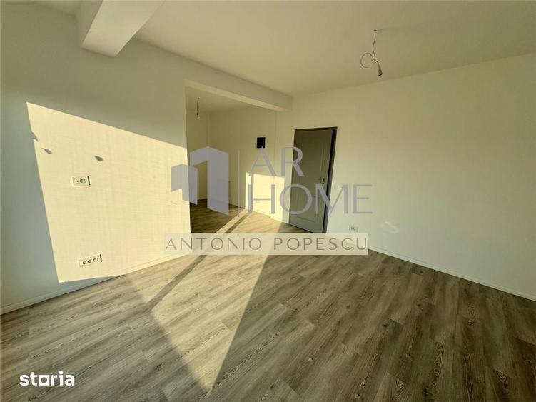 Casă cu 4 camere cu Teren 200 Mp în Republicii