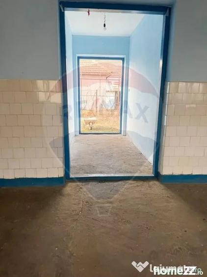Casă cu 4 camere cu Teren 972 Mp în Vlădila