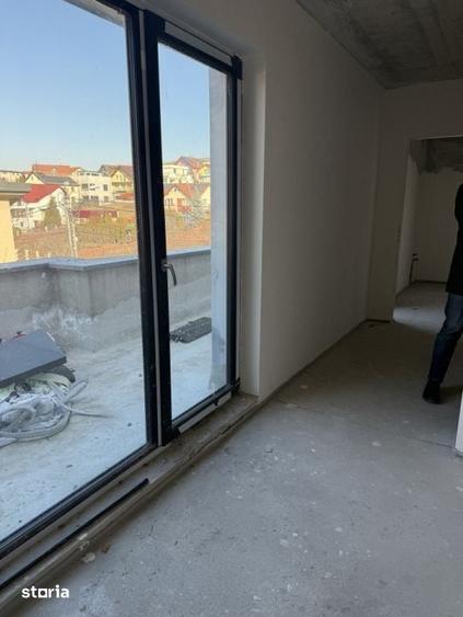 Casă cu 4 camere cu Teren 200 Mp în Borhanci