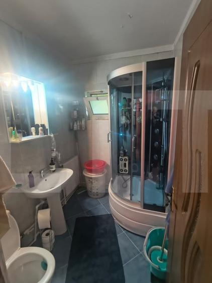 Apartament cu 3 camere decomandat în Bd. A.I.Cuza